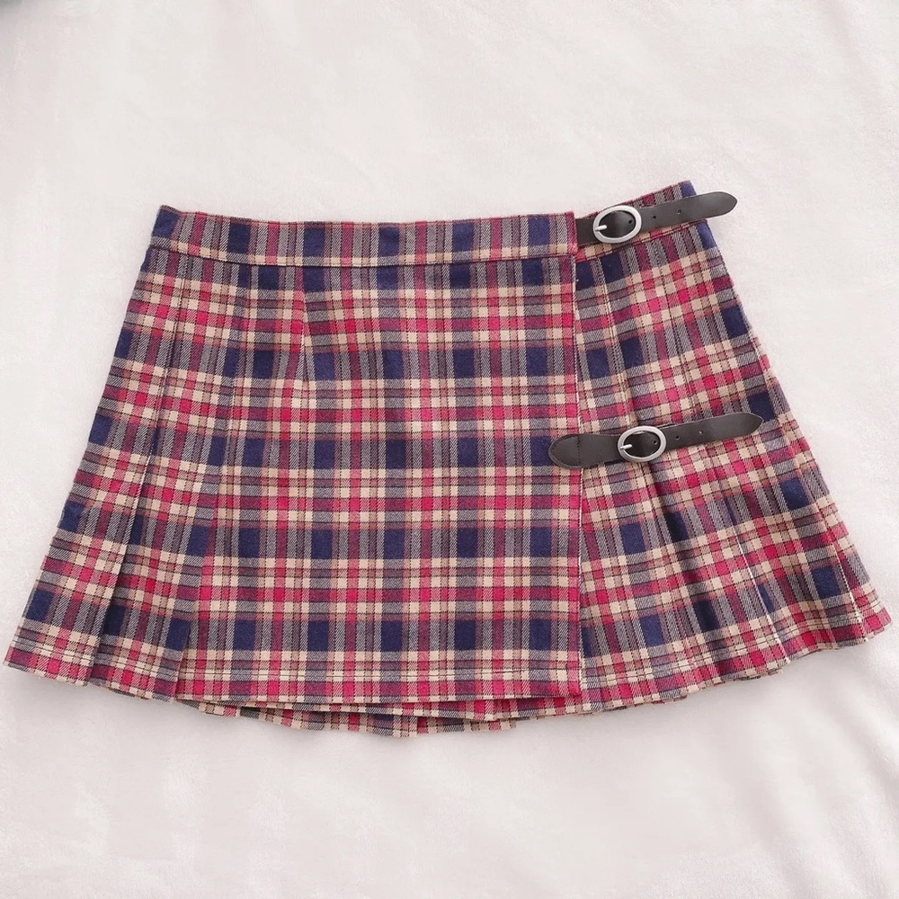 brandy melville skirt